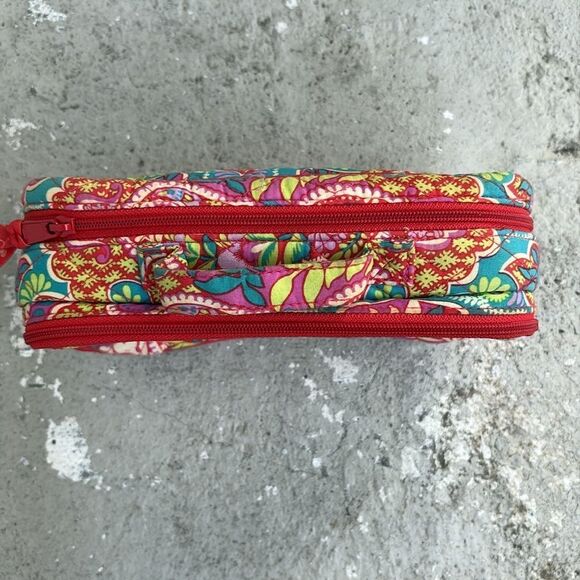 Vera Bradley travel toiletry kit - Picture 3 of 11